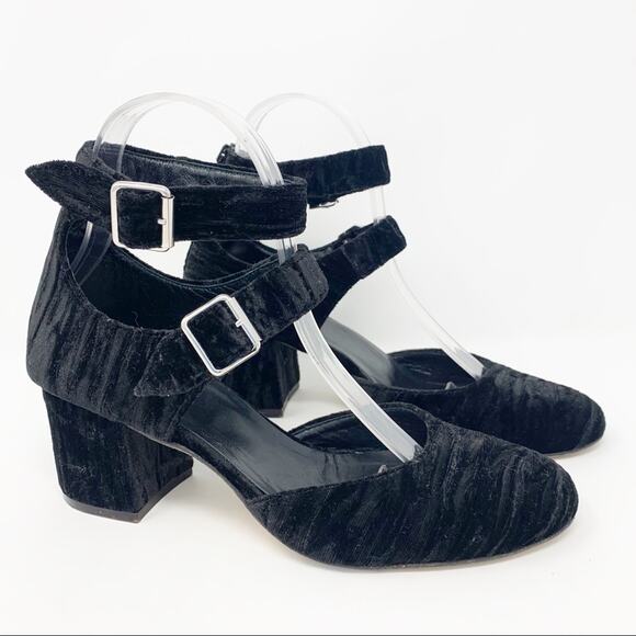 Firenze Studio Black Velvet Round Toe Heels Sz 7 - Picture 2 of 7